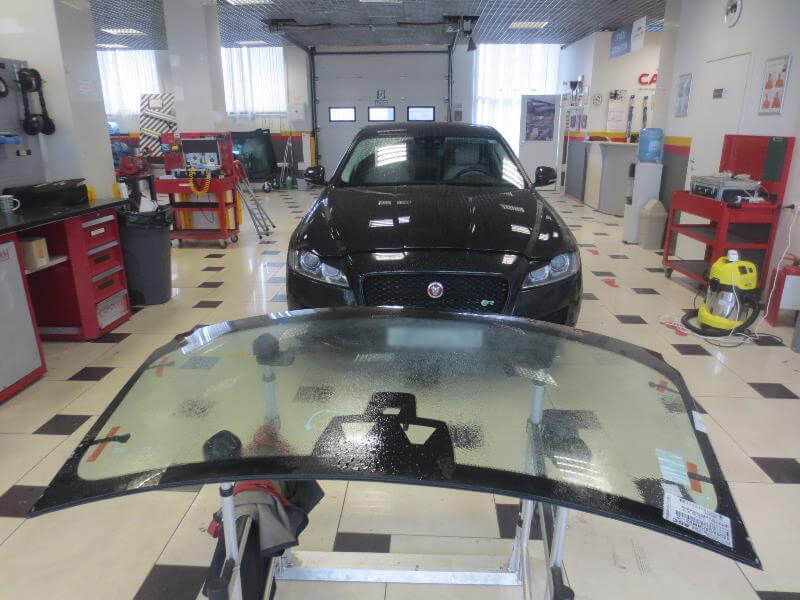 Замена стекла на jaguar f-type в Carglass Замена стекла на jaguar f-type в Carglass
