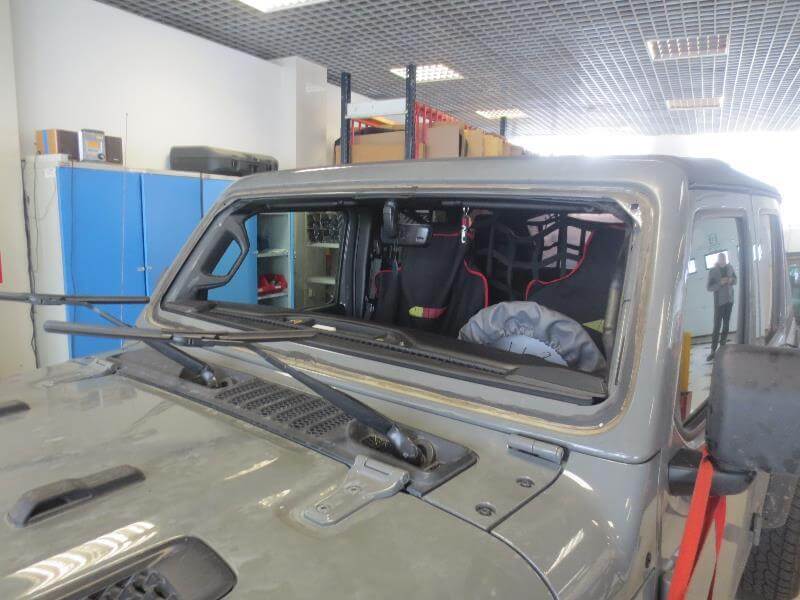 Замена стекла на jeep commander в Carglass Замена стекла на jeep commander в Carglass