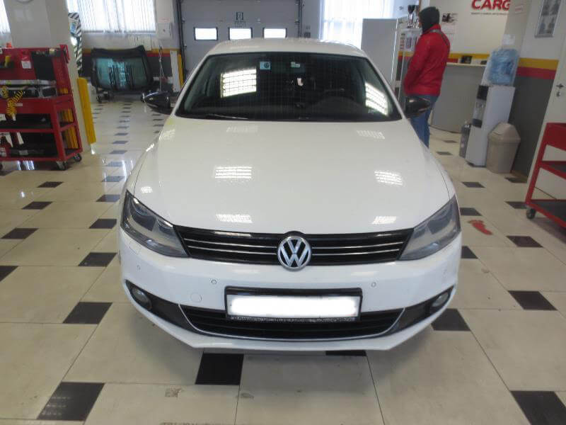 Замена стекла на volkswagen pointer в Carglass Замена стекла на volkswagen pointer в Carglass