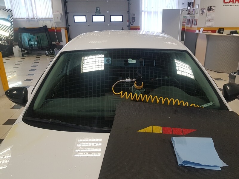 Замена стекла на volkswagen pointer в Carglass Замена стекла на volkswagen pointer в Carglass